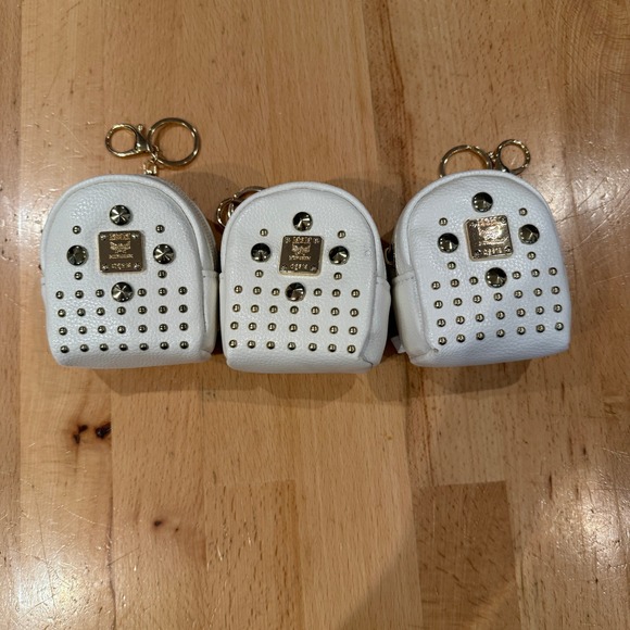 White Studded Mini Backpack Keychain Charm Coin Purse Holder Gold Lot (3) - Picture 3 of 4